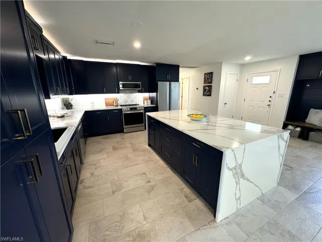 131  Coral Vine  DR, Naples, FL 34110