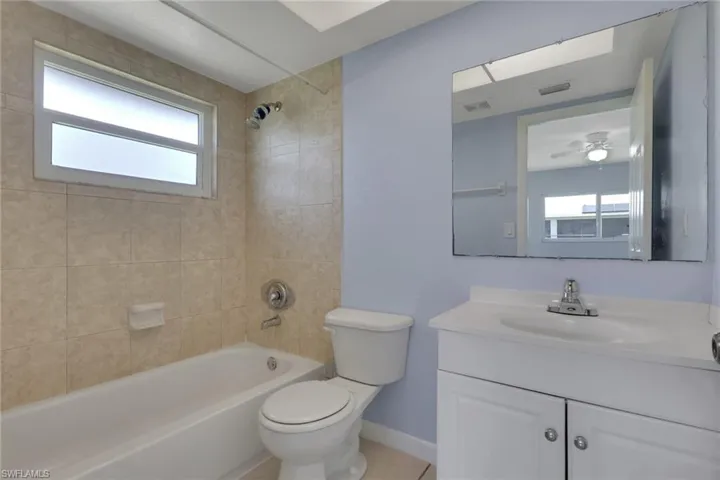 24 Nw 15th Pl, Cape Coral, Florida 33993