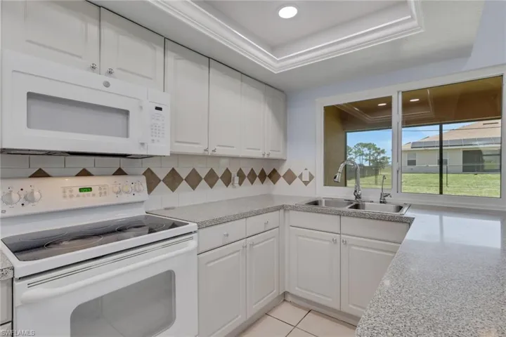 24 Nw 15th Pl, Cape Coral, Florida 33993