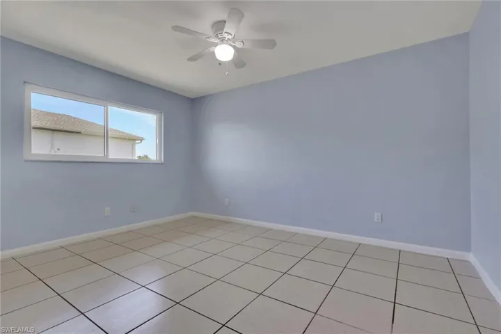 24 Nw 15th Pl, Cape Coral, Florida 33993