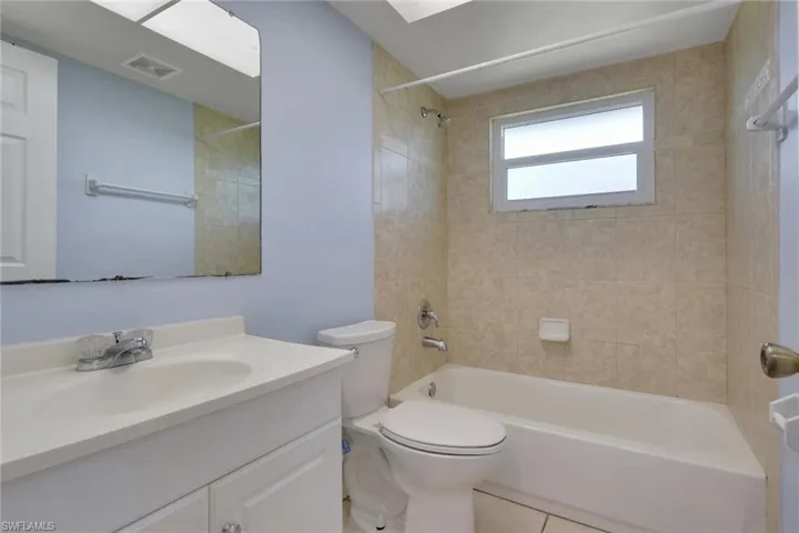24 Nw 15th Pl, Cape Coral, Florida 33993