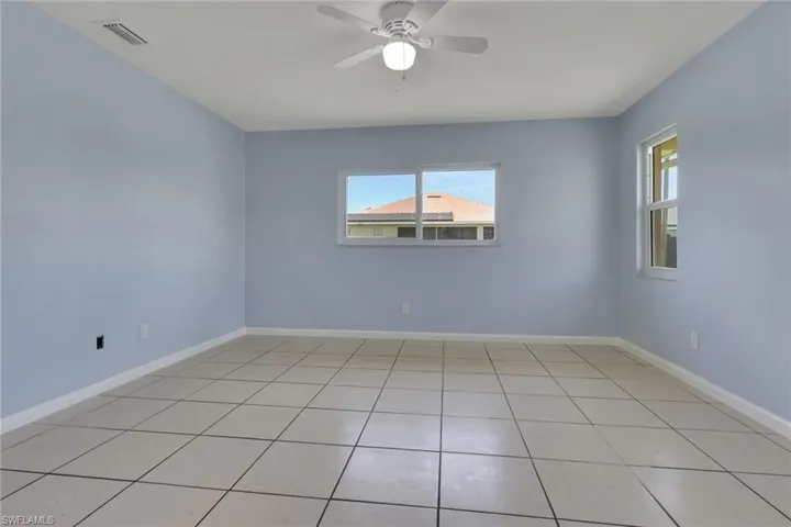 24 Nw 15th Pl, Cape Coral, Florida 33993
