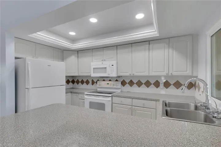 24 Nw 15th Pl, Cape Coral, Florida 33993
