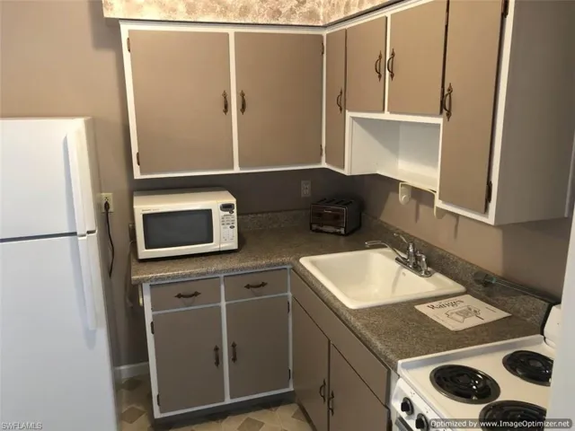 1119 Wesley St W, Lehigh Acres, Florida 33936