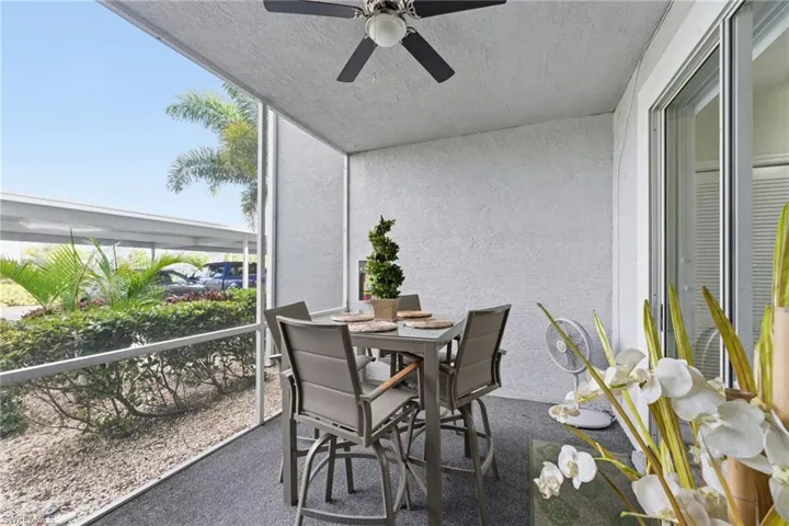 Front Lanai/Sunroom