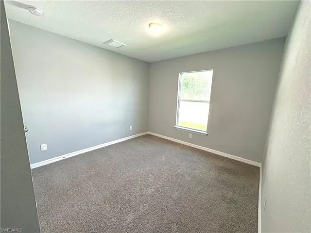 1713 Ne 26th Ter, Cape Coral, Florida 33909
