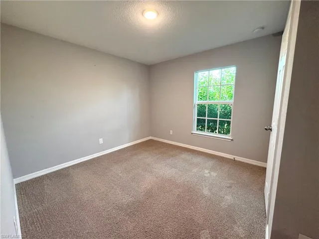 1713 Ne 26th Ter, Cape Coral, Florida 33909
