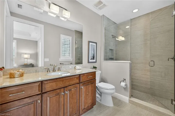 Guest ensuite #2 bath