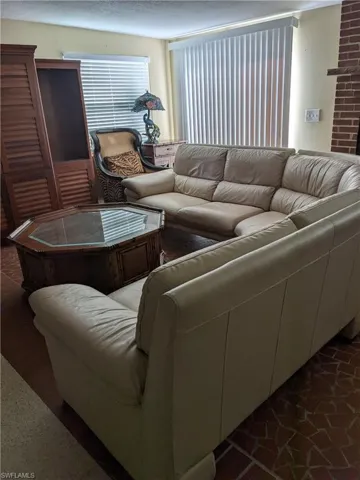 1154 Lagoon Rd, Tarpon Springs, Florida 34689