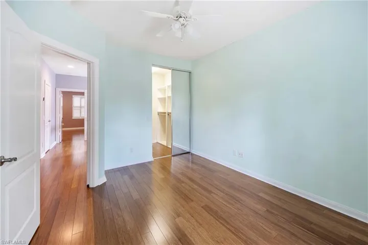 5831  Cove  CIR, Naples, FL 34119