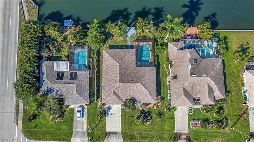 822 SE 21st AVE, CAPE CORAL FL 33990