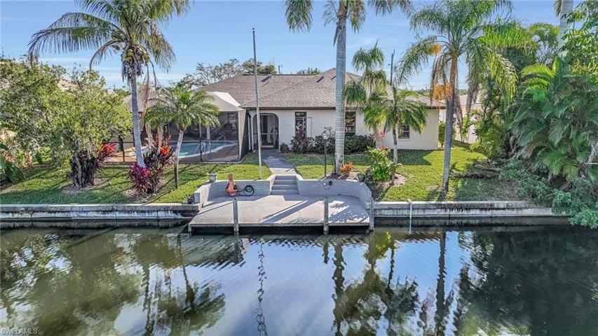 822 SE 21st AVE, CAPE CORAL FL 33990
