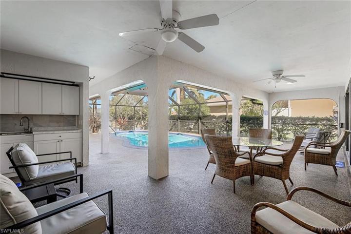 822 SE 21st AVE, CAPE CORAL FL 33990