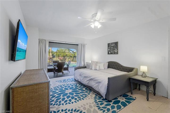 822 SE 21st AVE, CAPE CORAL FL 33990