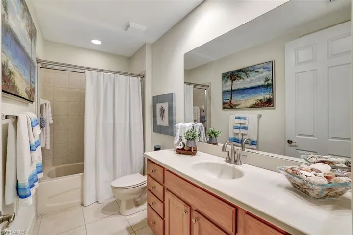 8649 Champions Pt # 1202, Naples Fl 34113