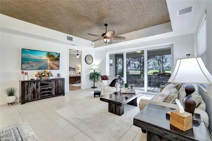 8649 Champions Pt # 1202, Naples Fl 34113