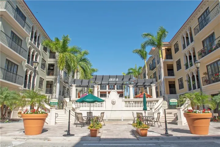 23151  Fashion  DR, Estero, FL 33928