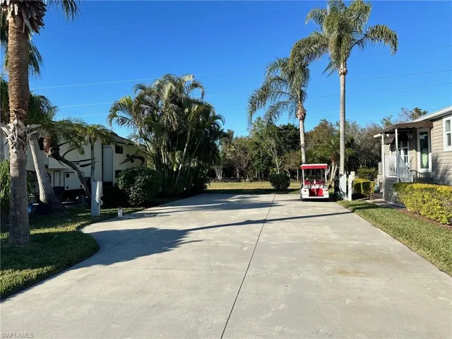 1623 Diamond Lake Cir, Naples, Florida 34114
