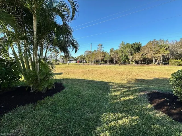 1623 Diamond Lake Cir, Naples, Florida 34114