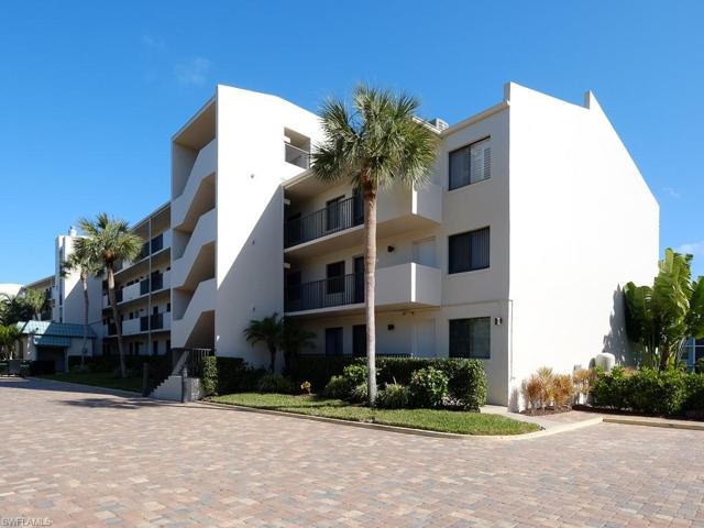 Front Exterior Pre-Storm