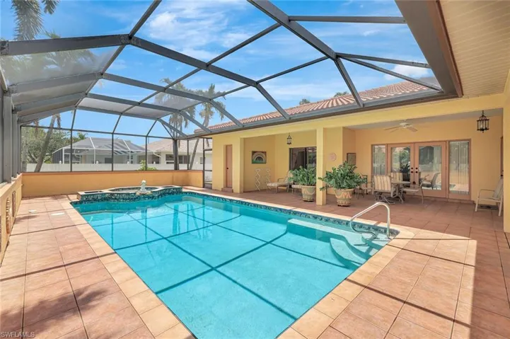 619 SE 18th  TER, Cape Coral, FL 33990
