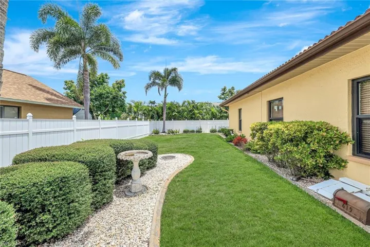 619 SE 18th  TER, Cape Coral, FL 33990