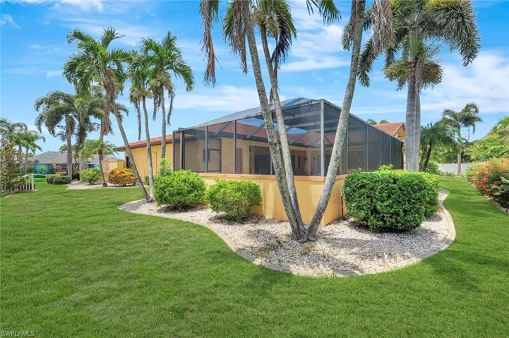 619 SE 18th  TER, Cape Coral, FL 33990