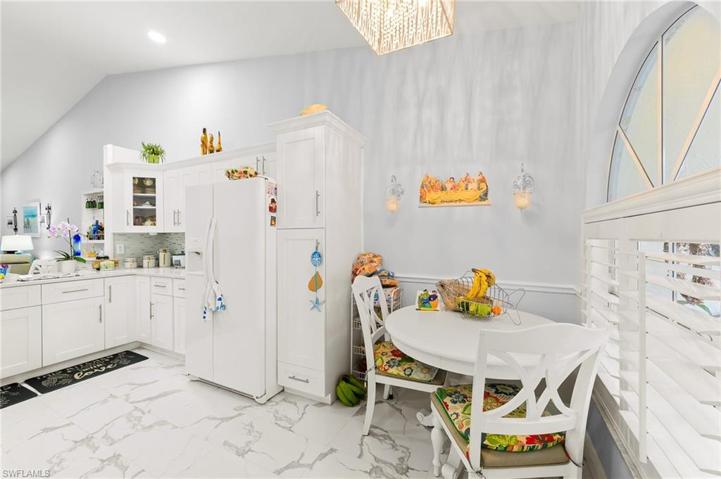 6282  Shadowood  CIR, NAPLES, FL 34112