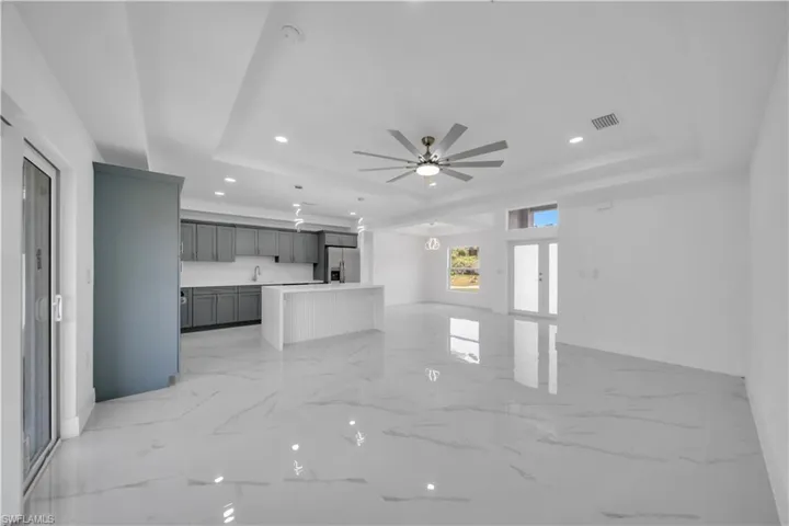 1023  Pilgrim E ST, Lehigh Acres, FL 33974