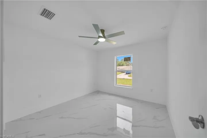 1023  Pilgrim E ST, Lehigh Acres, FL 33974