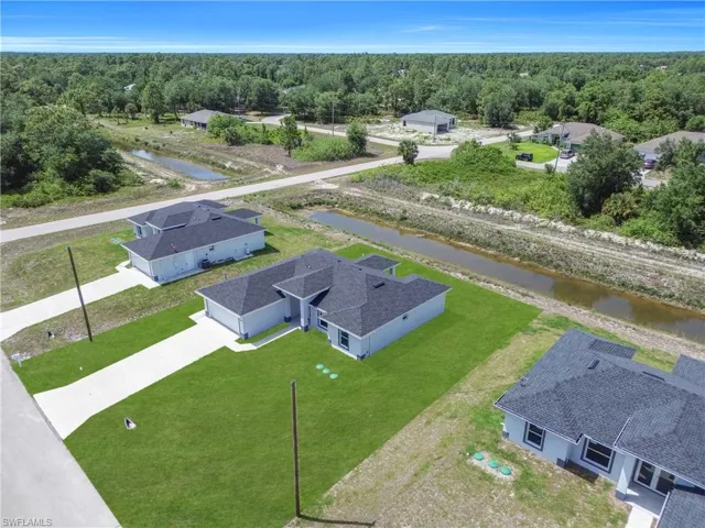 1023  Pilgrim E ST, Lehigh Acres, FL 33974