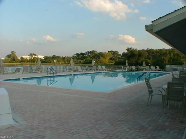 Pine Ridge Heated Pool