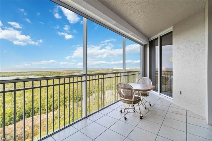 1001 Arbor Lake Dr # 1406, Naples, Florida 34110