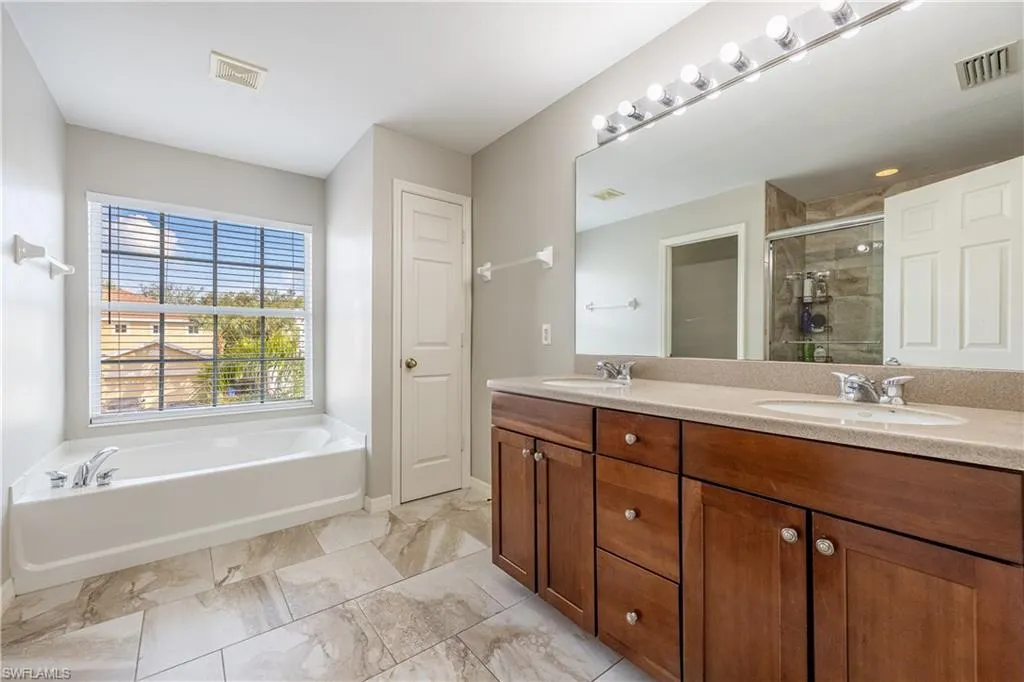 8197 Silver Birch WAY, Lehigh Acres, FL 33971,224104432