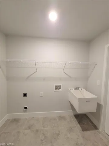6138  Higgins  AVE, Fort Myers, FL 33905