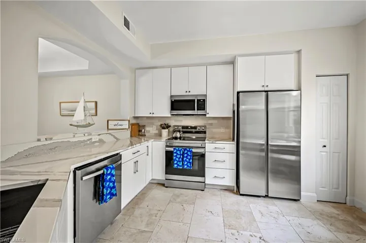 20940 Island Sound Cir 105, Estero, Florida 33928