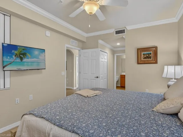 9826  Giaveno  CIR, Naples, FL 34113