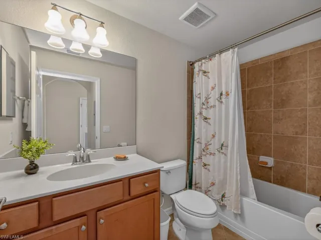9826  Giaveno  CIR, Naples, FL 34113