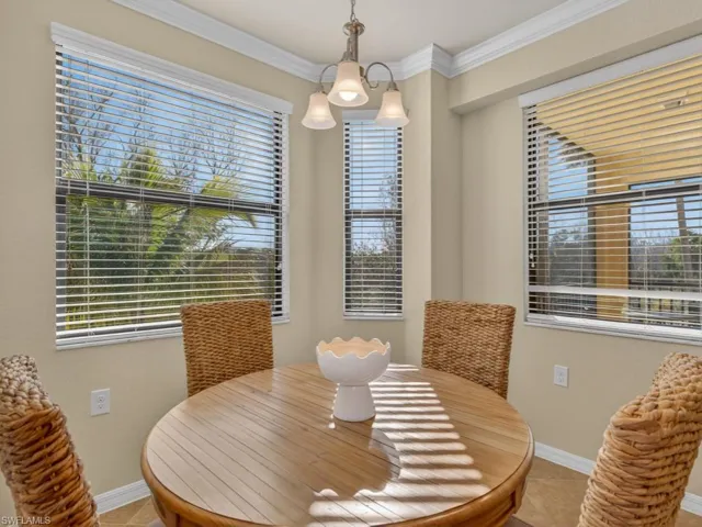 9826  Giaveno  CIR, Naples, FL 34113