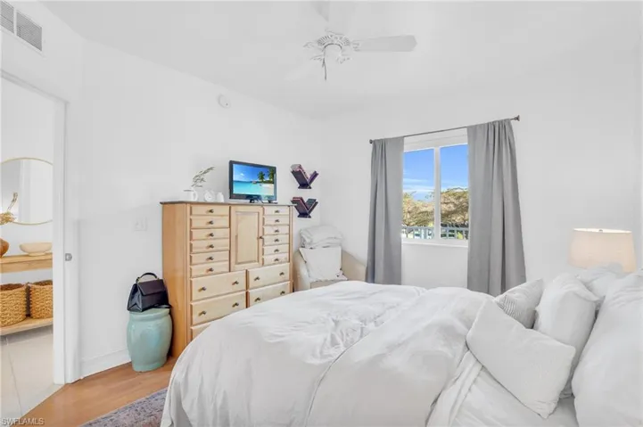 7814 Great Heron WAY # 205, NAPLES FL 34104