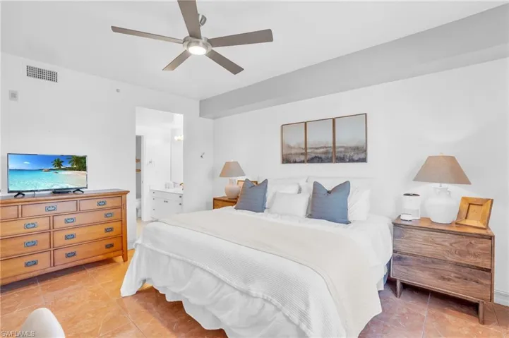 7814 Great Heron WAY # 205, NAPLES FL 34104