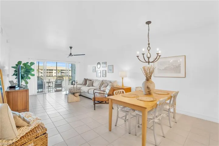 7814 Great Heron WAY # 205, NAPLES FL 34104