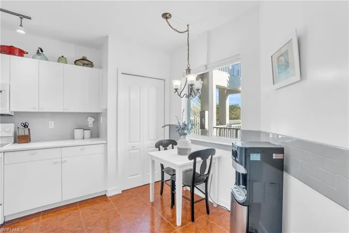 7814 Great Heron WAY # 205, NAPLES FL 34104