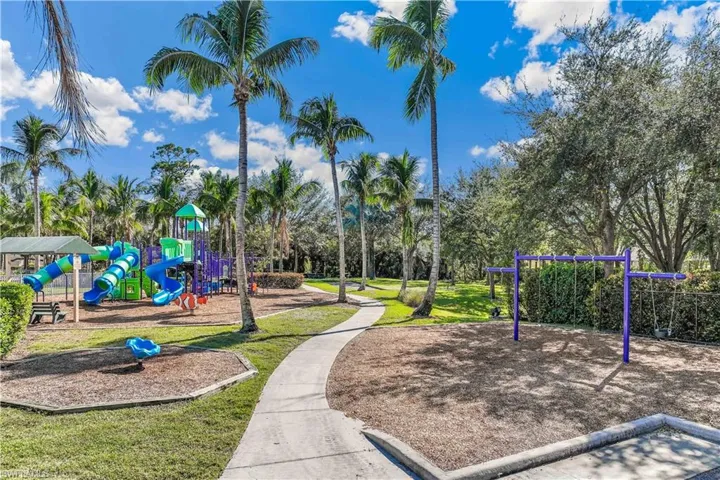 13051 Sandy Key Bend 502, North Fort Myers, Florida 33903