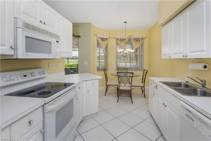 650  Lalique  CIR, Naples, FL 34119
