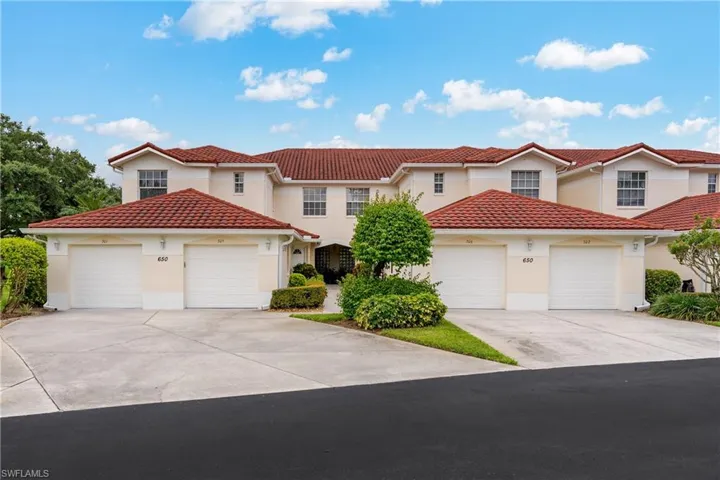 650  Lalique  CIR, Naples, FL 34119