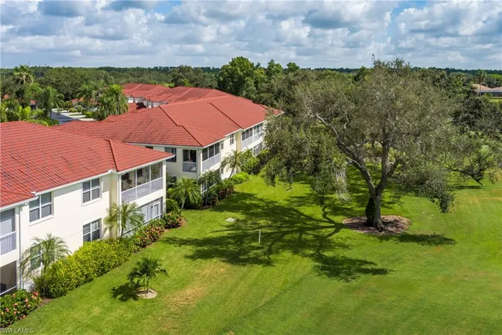 650  Lalique  CIR, Naples, FL 34119