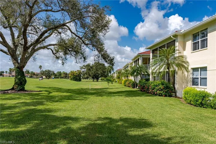 650  Lalique  CIR, Naples, FL 34119