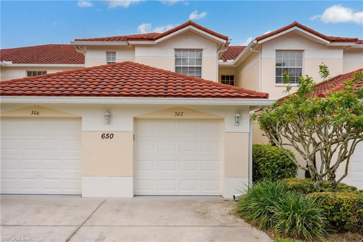 650  Lalique  CIR, Naples, FL 34119
