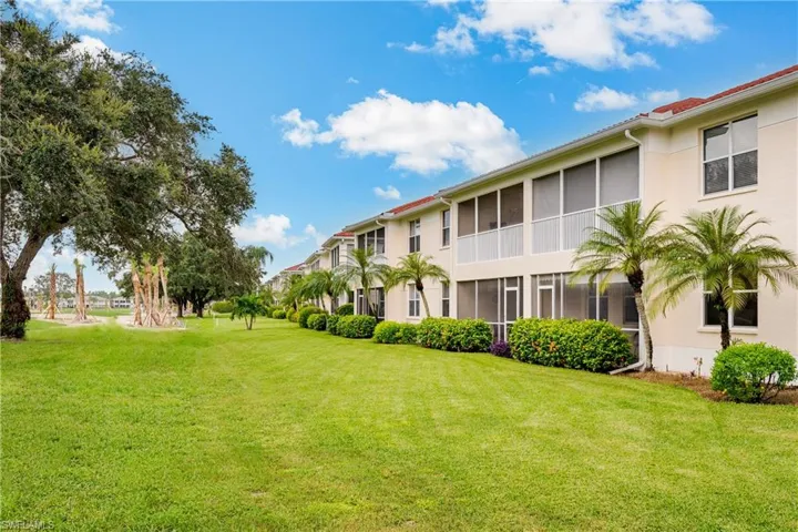 650  Lalique  CIR, Naples, FL 34119